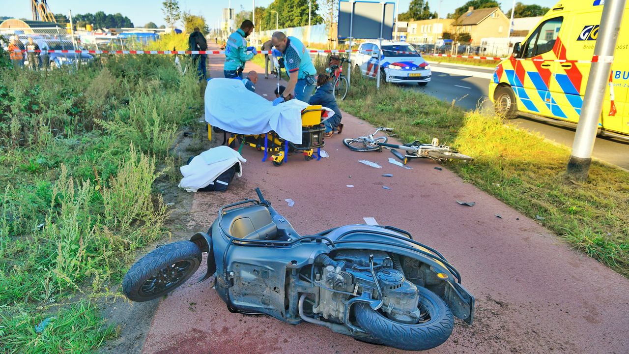 Twee gewonden bij botsing fiets en scooter