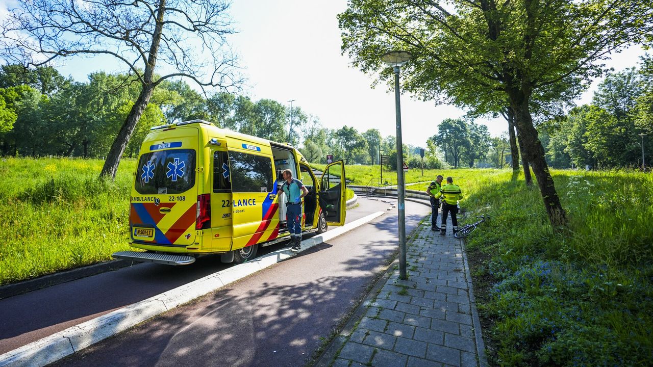 Zwaargewonde man aangetroffen bij fietstunnel in Eindhoven