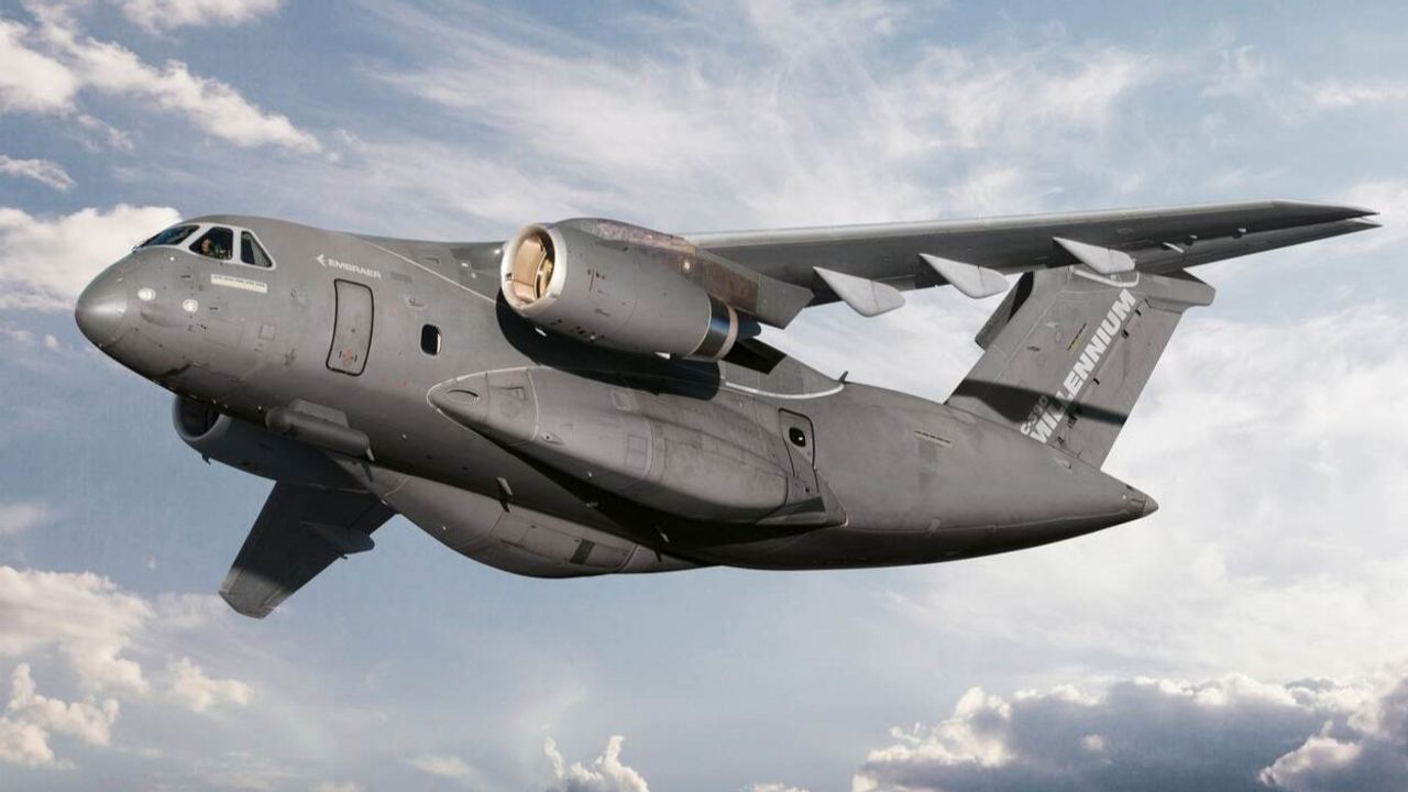 Braziliaanse opvolger van de C-130H Hercules even op Vliegbasis Eindhoven