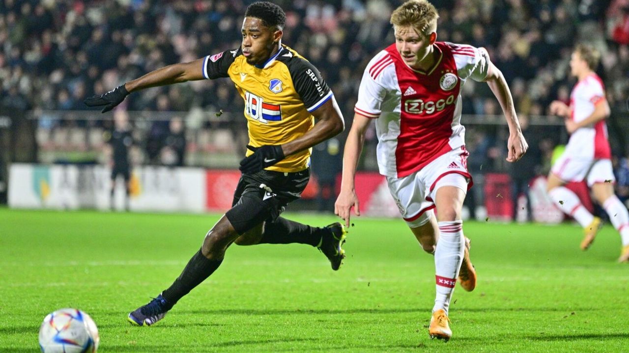 FC Eindhoven ziet Jong Ajax in slotfase langszij komen