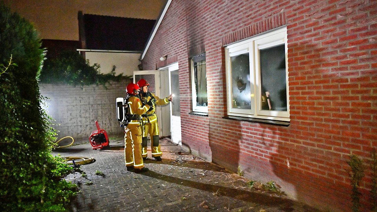 25 tips binnengekomen over dubbele brandstichting bij islamstichting in Veldhoven