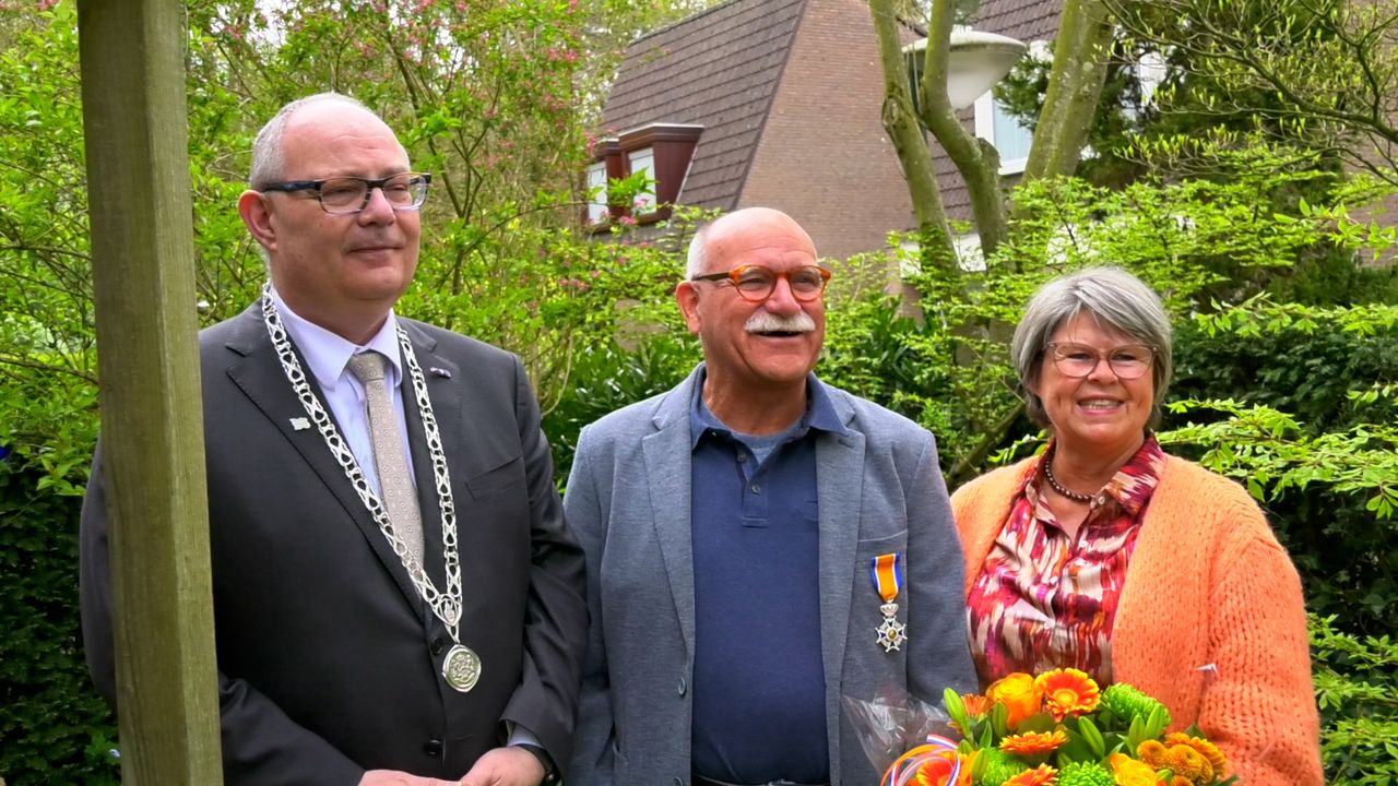 Vijf lintjes uitgereikt in Waalre: "Dadelijk ga ik verder mijn boompje snoeien"