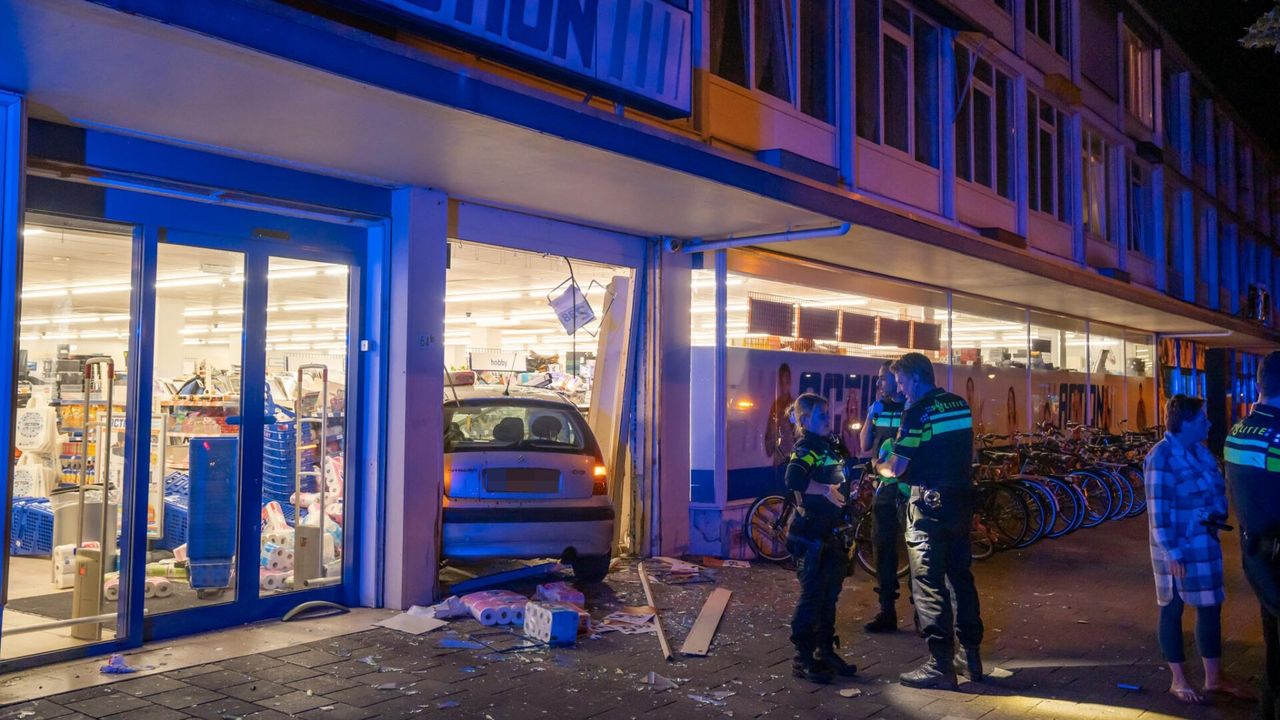 Dronken automobilist rijdt winkel binnen in Eindhoven