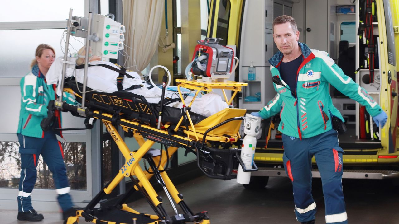 Ziekenhuizen kunnen met aangepaste ambulances patiënten veiliger vervoeren