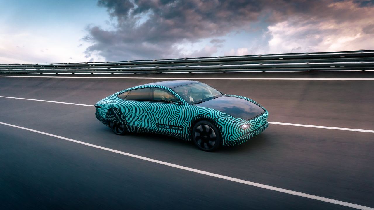 Lightyear gaat 5000 auto’s aanbieden via deelplatform