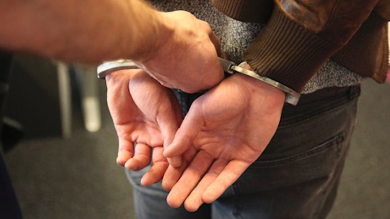 Twee Eindhovenaren aangehouden voor drugsdealen