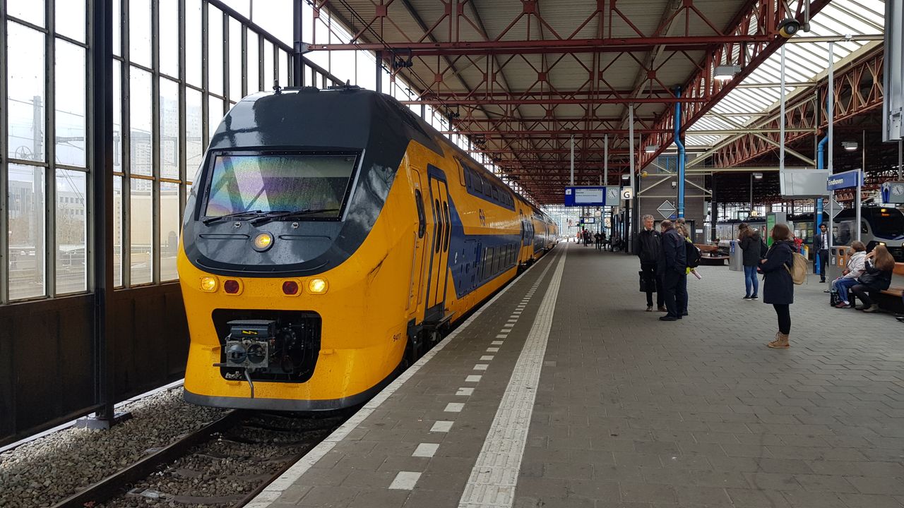 Geen treinen tussen Eindhoven en Tilburg door aanrijding