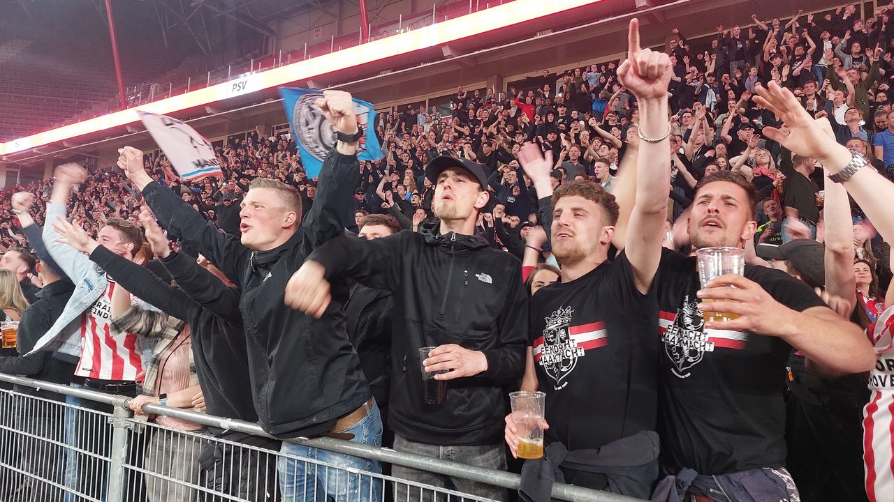 PSV-supporters kijken terug op seizoen vol hoogte- en dieptepunten