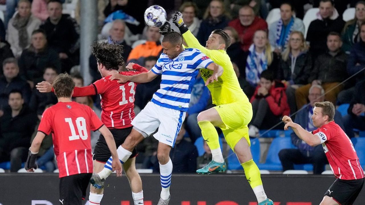 Jong PSV blijft tegen De Graafschap steken op een gelijkspel