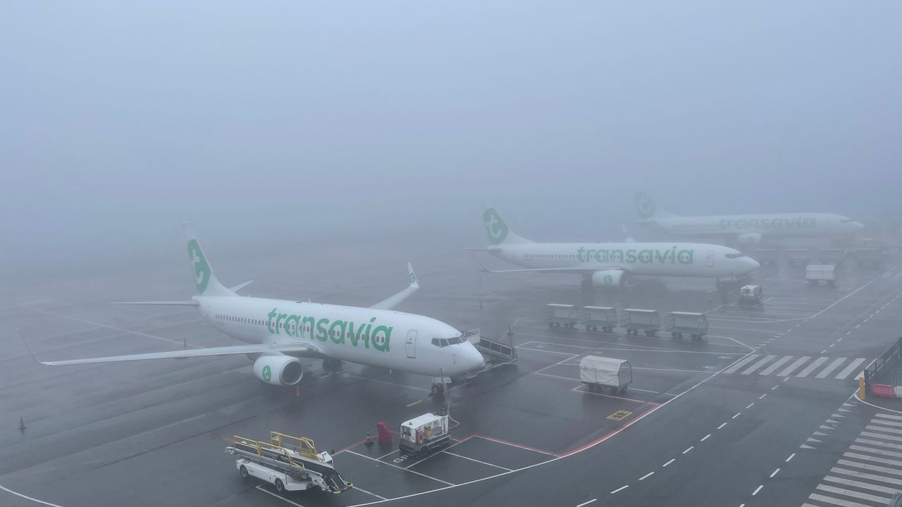 Vliegverkeer Eindhoven Airport komt weer op gang na dichte mist