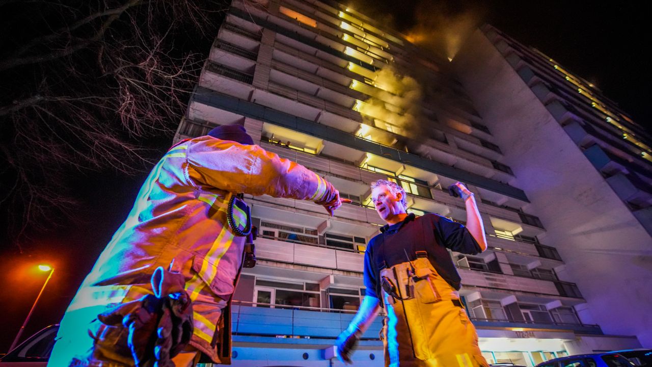 Bewoner Danny redt medebewoner uit brandende flat