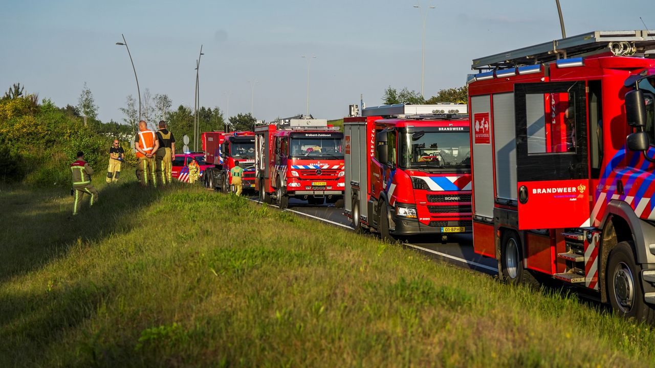 Natuurbrand in Eindhoven, N2 deels afgezet