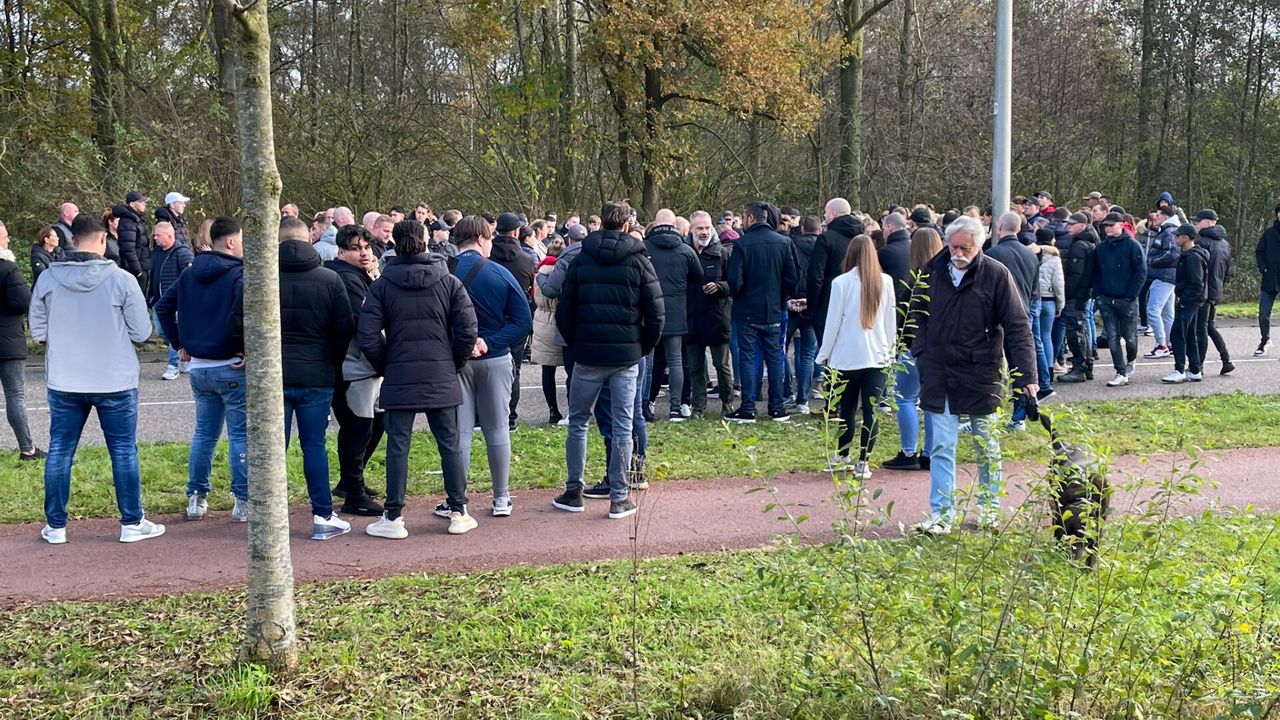 Eerbetoon voor omgekomen tieners op plek des onheils in Helmond