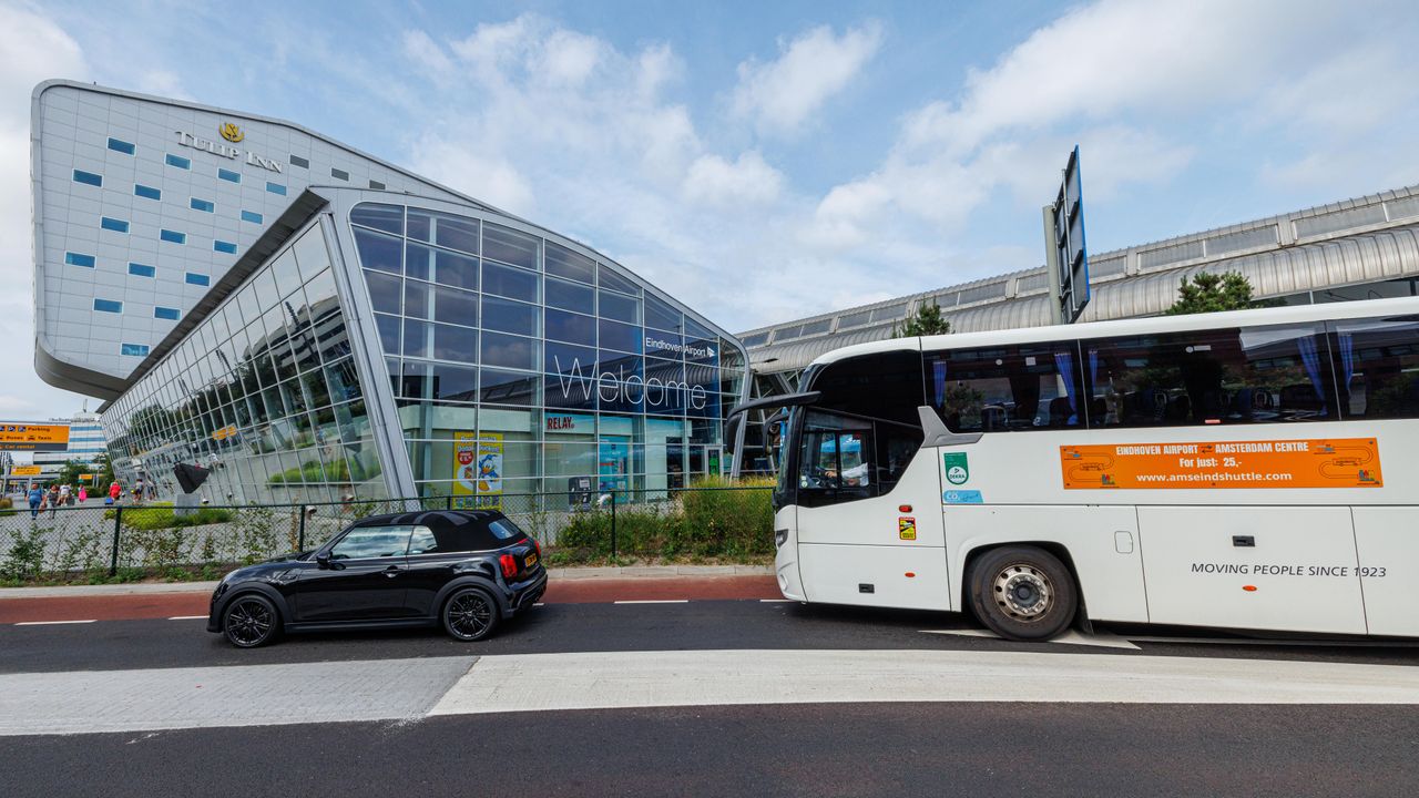 Busdienst gaat rijden tussen Eindhoven Airport en Amsterdam
